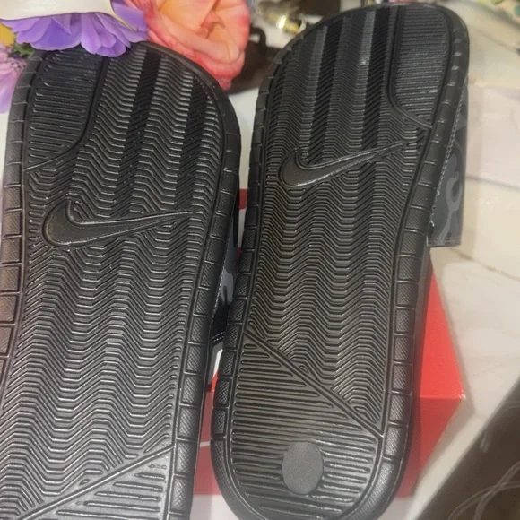 Nike Men’s BENASSI JDI PRINT
631261 013
black/summer white - Picture 4 of 5